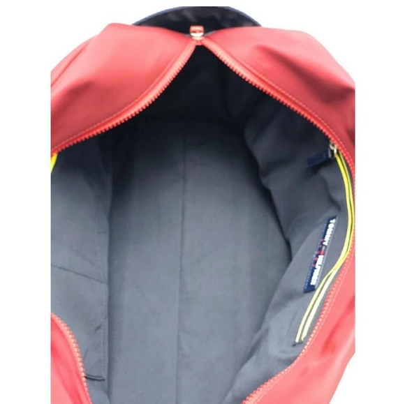 Tommy Hilfiger duffle bag - Picture 8 of 8